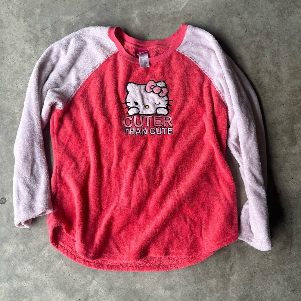 Hello kitty sleepwear